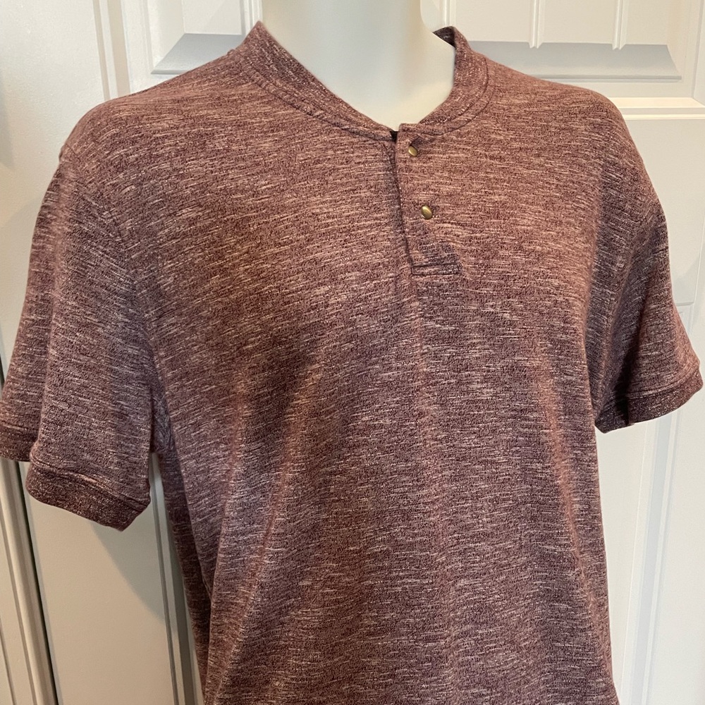 Lucky Brand Men's Short Sleeve Henley Three Button Tee Large